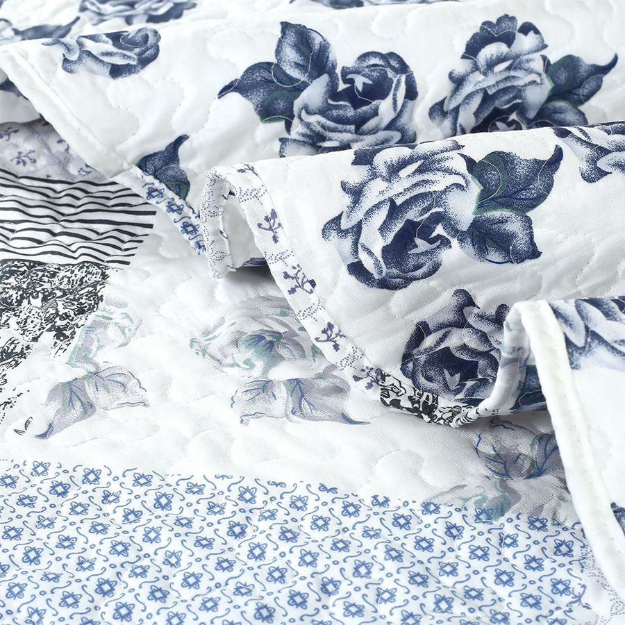 3-Pc Quilt Bedspread Coverlet Blue White Floral Patchwork Design