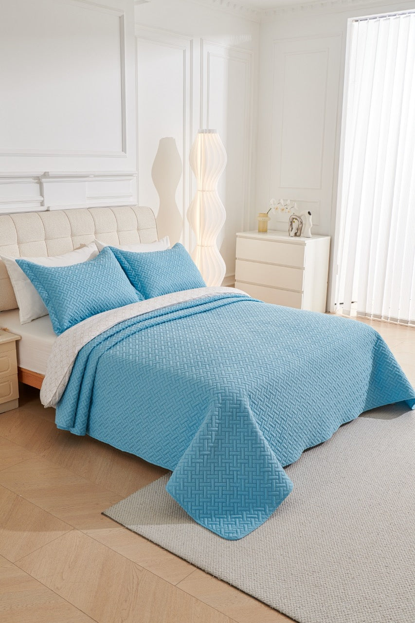3 PC Squared Stitched Pinsonic Reversible Oversized Bedspread Blue Color