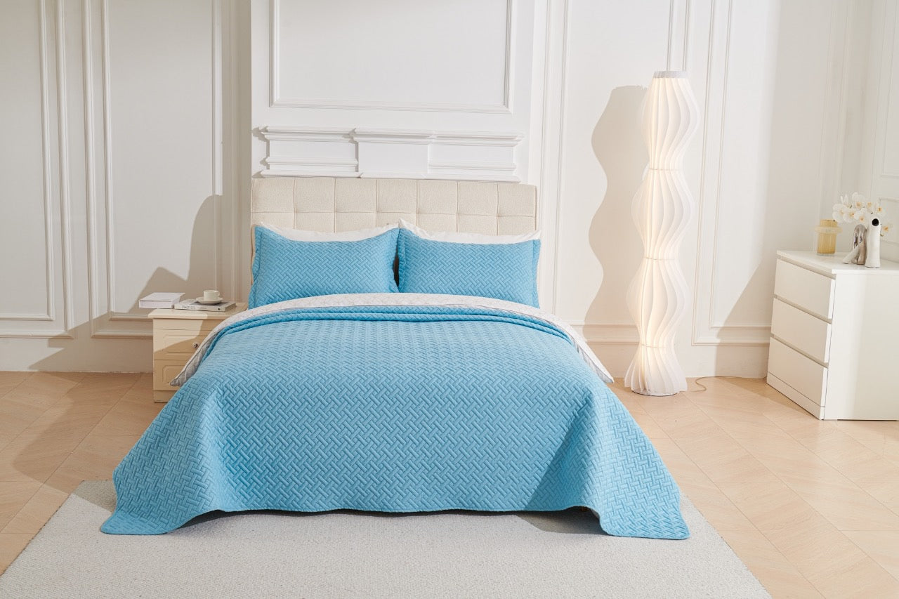 3 PC Squared Stitched Pinsonic Reversible Oversized Bedspread Blue Color
